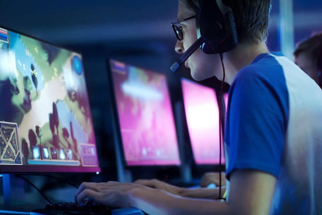 esports careers advice from top players on making it as a professional gamer