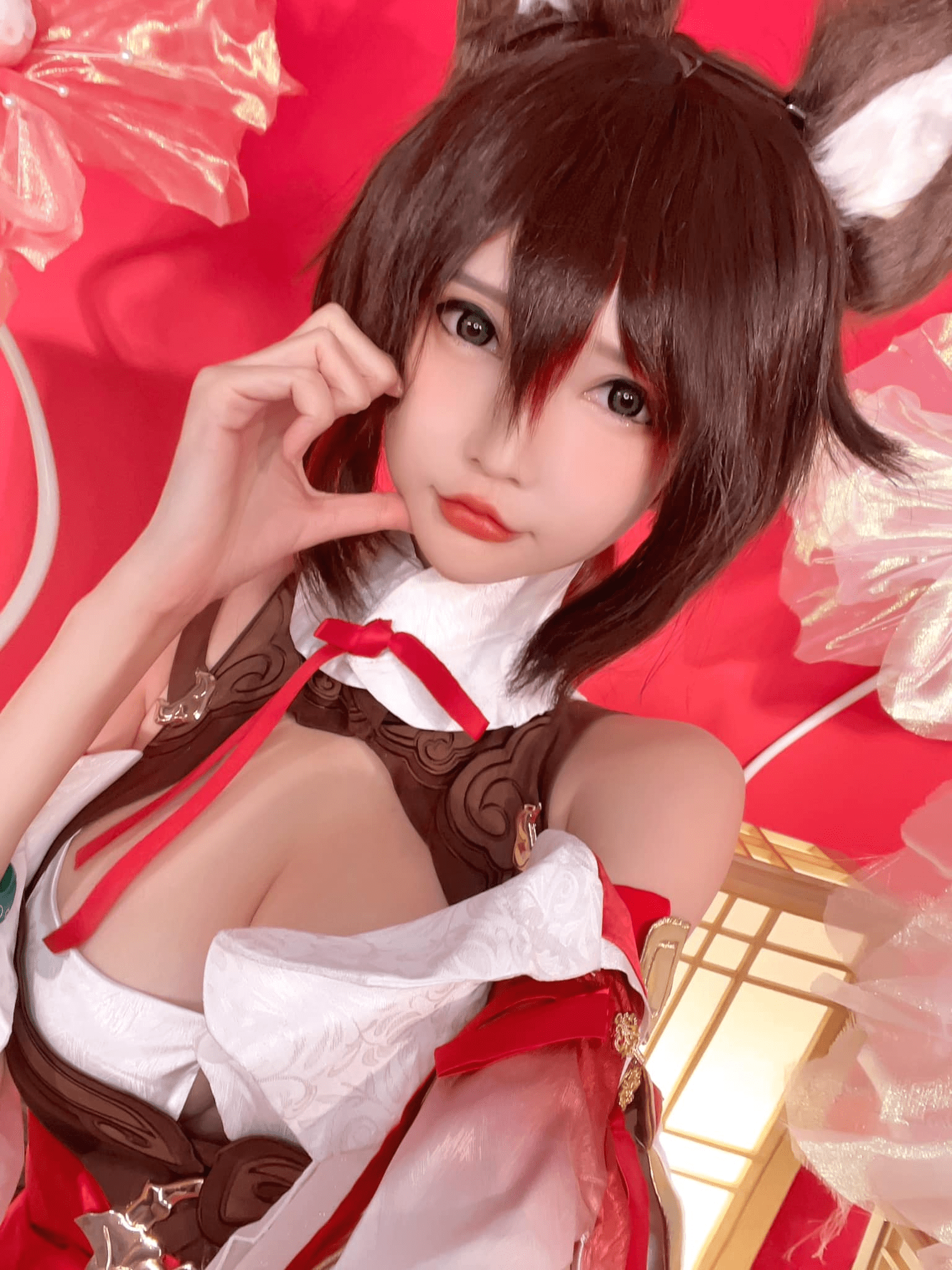 Kỳ Nguyễn in dazzling cosplay