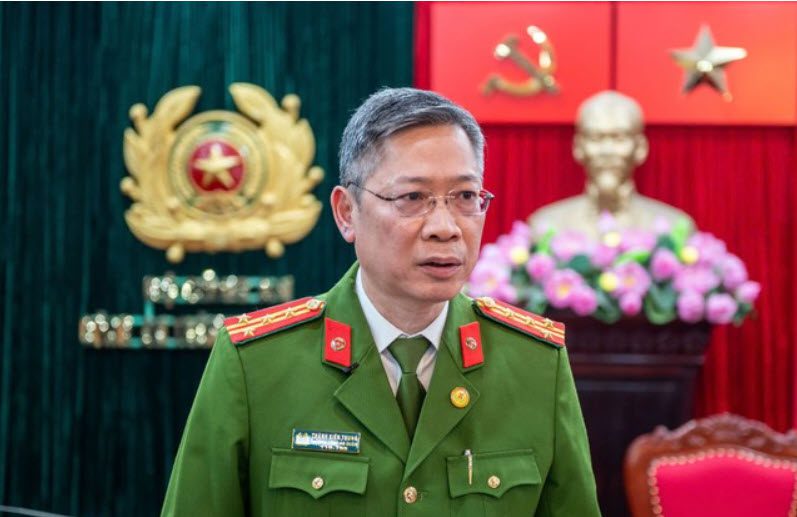 Major Thành Kiên Trung - Head of the Cau Giay District Police