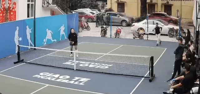 pickleball incident reaction