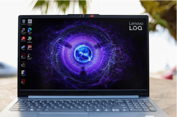 Experience Lenovo LOQ 15IAX9E - Affordable gaming laptop, perfect for eSports.